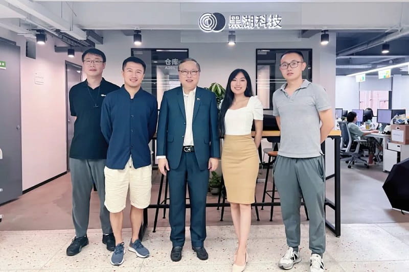 黑湖小工单-迎来菲律宾通信和信息技术部长黄延光访问，推动数字化转型